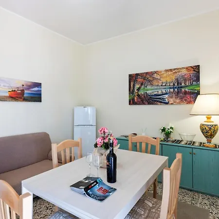 Appartement La Finestra Dei Ciclopi *