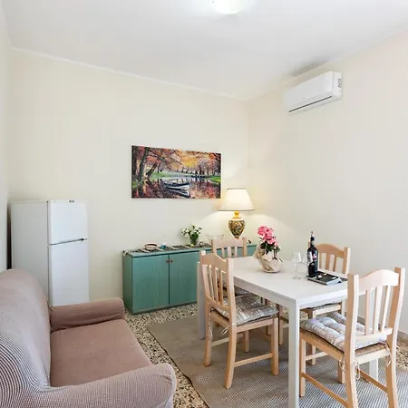 Appartement La Finestra Dei Ciclopi *
